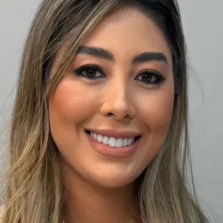 Foto de Dra. Larissa Malavasi